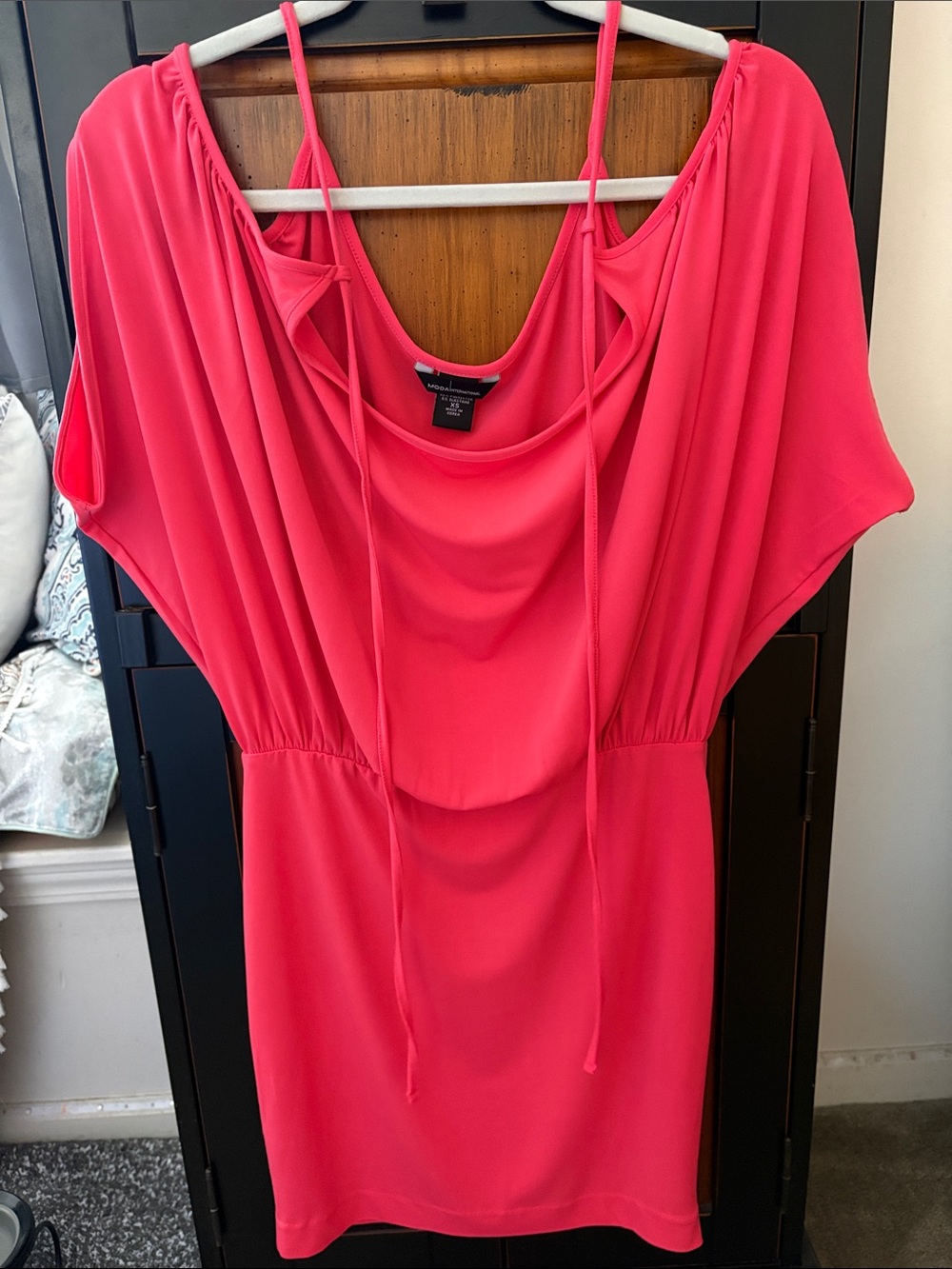 Women’s Pink Tie-Back Drape Dress